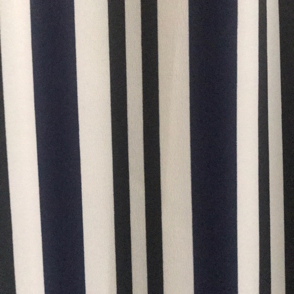 Zara Women Trousers - Picture 2 of 2